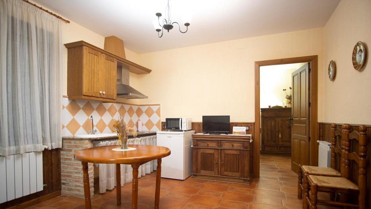 Casa Rural Santa Elena Villafranca de los Caballeros Exterior foto